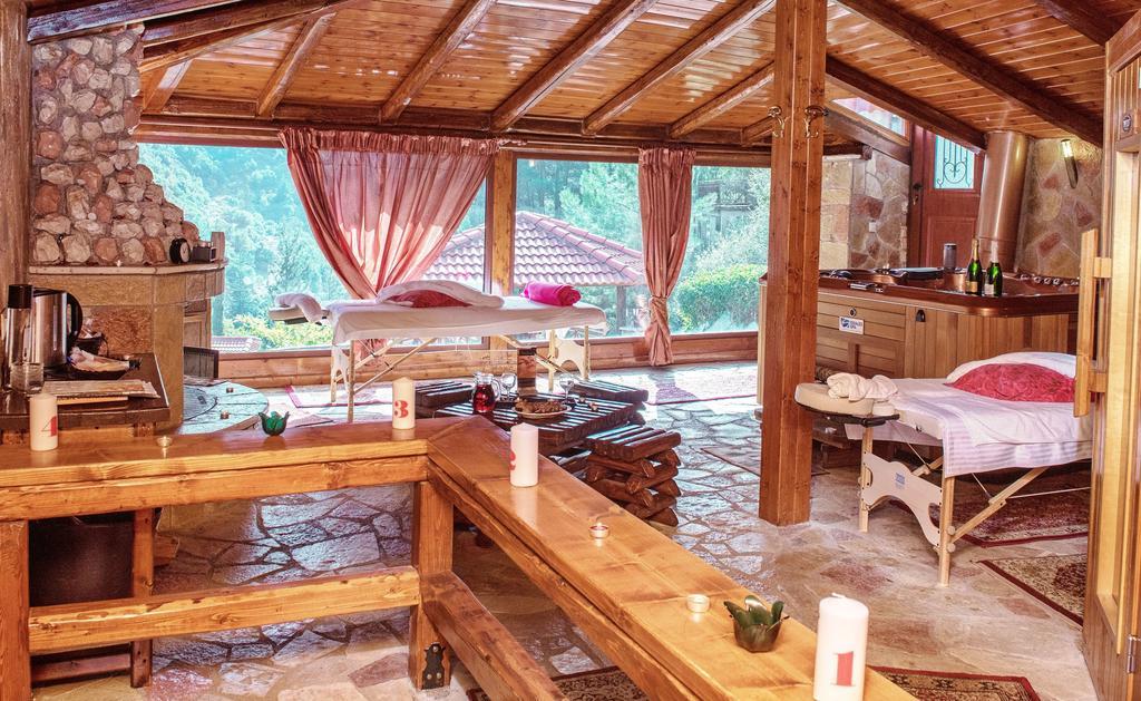 Oneiro Resort Kato Zachlorou Bagian luar foto